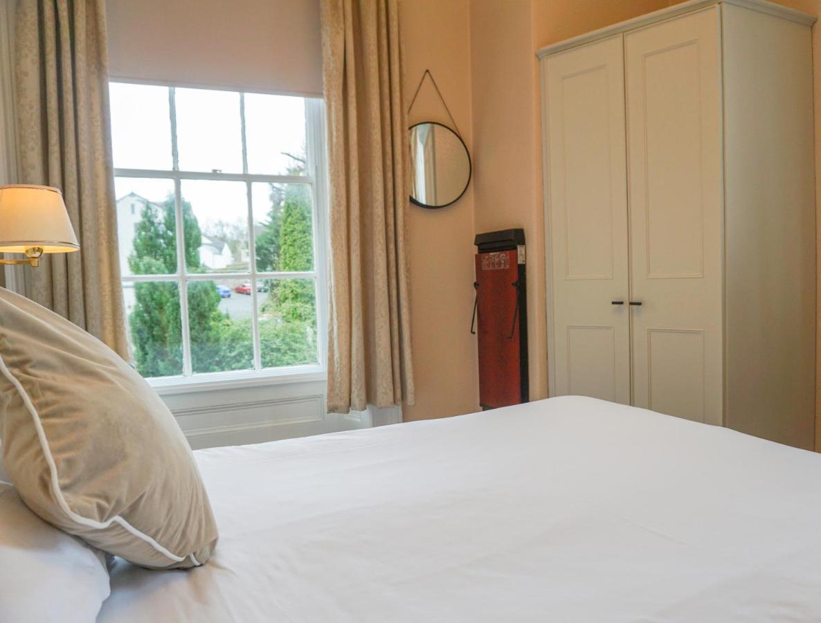 Manor House Hotel,